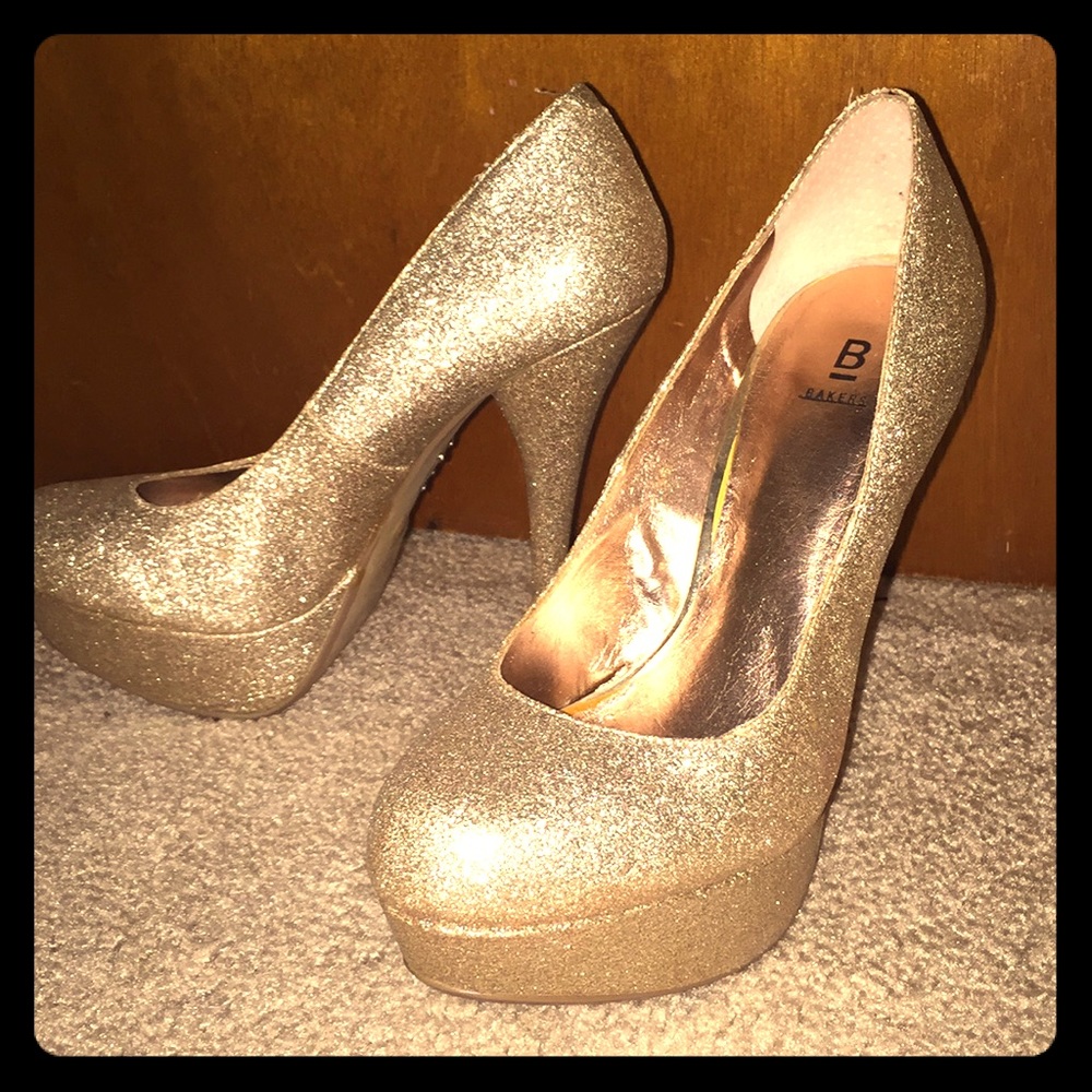 Sparkly gold heels